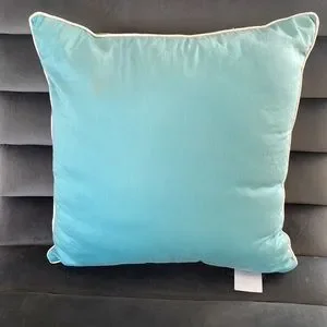 Raymond Waites Accents Raymond Waites Soft Flower Motif Cotton